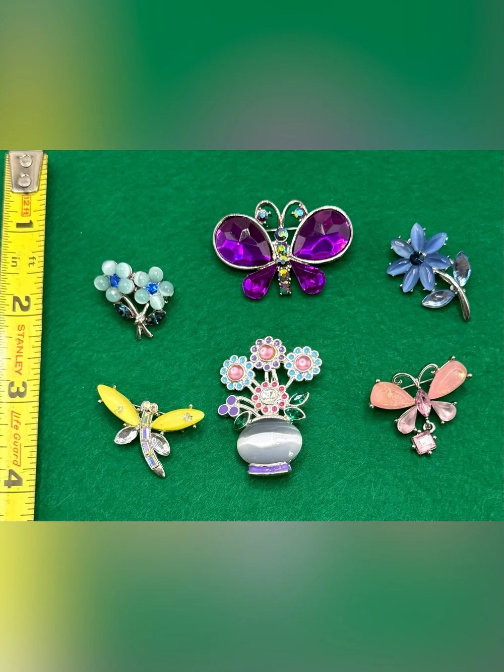 Small Brooch lot of 6